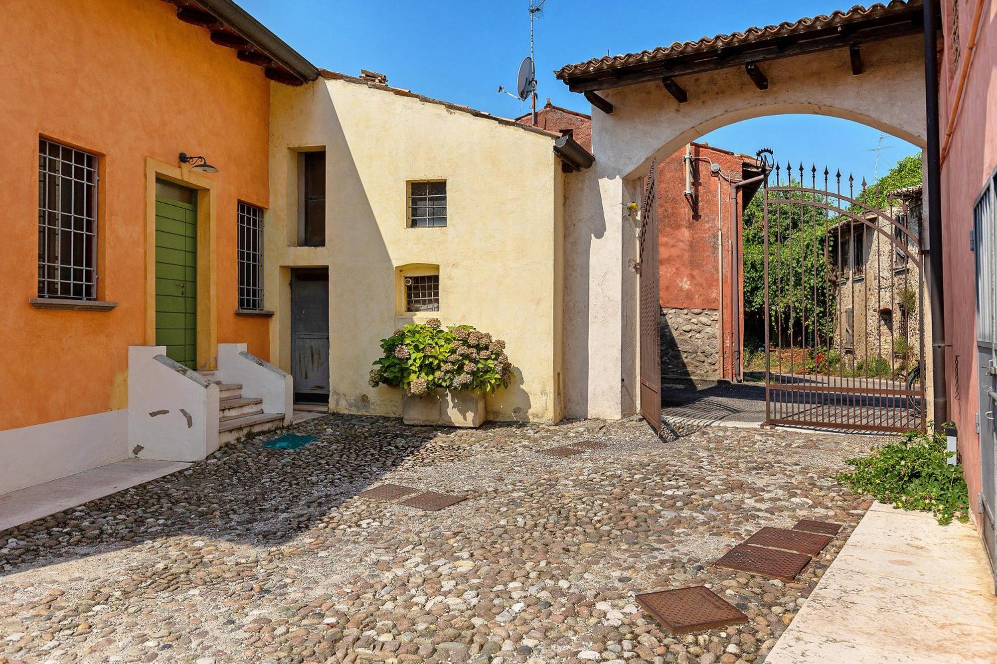 New Agriturismo Corte Olfino Monzambano Εξωτερικό φωτογραφία